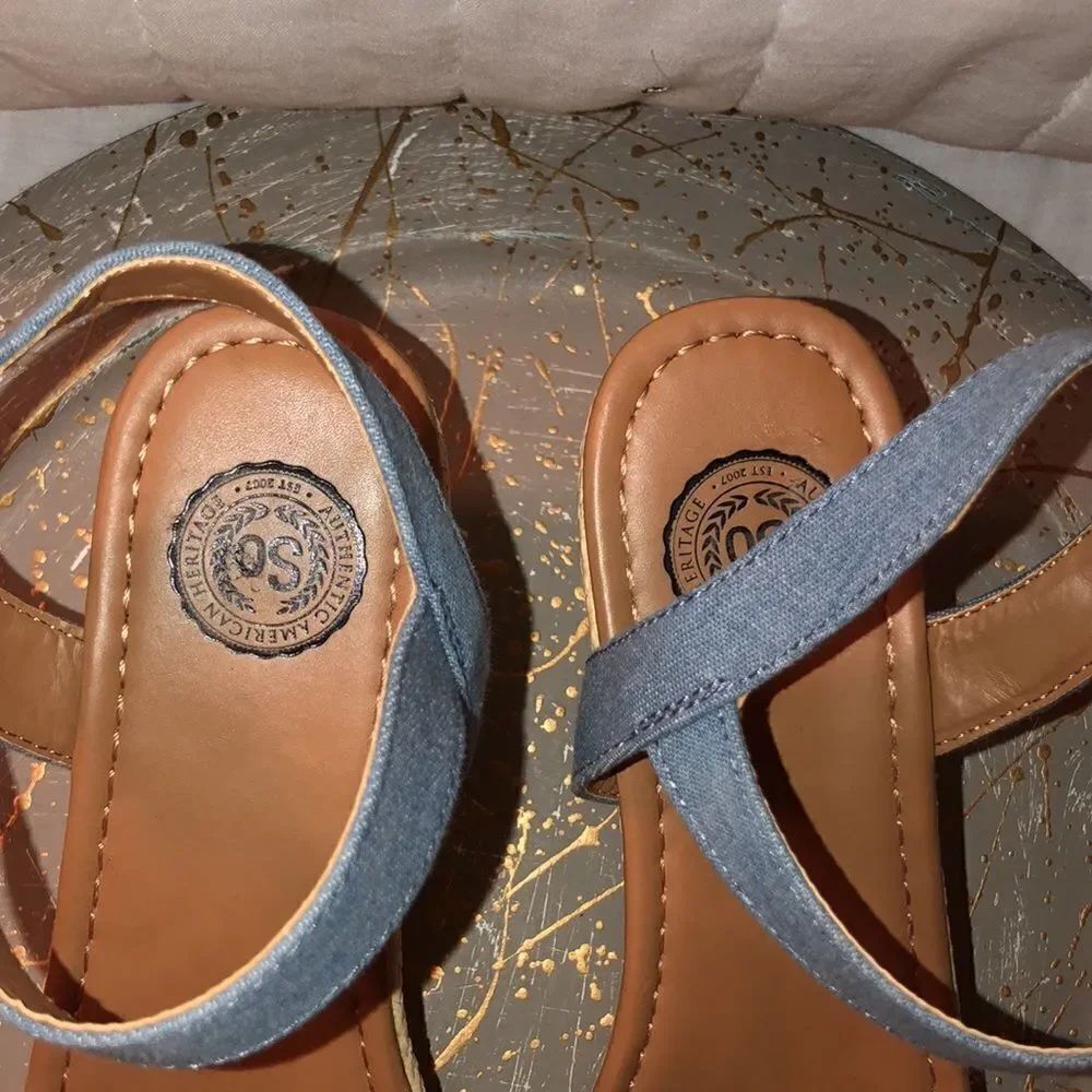 So 7.5 Ice Fish Embroidered Denim Wedge Sandals - Picture 9 of 12